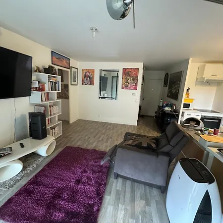 Jolie A Prefecture Proche La Defense Arena Campus Sncf Et Paris Homestay *
